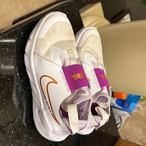 Girls Nike tennis shoes size 12c